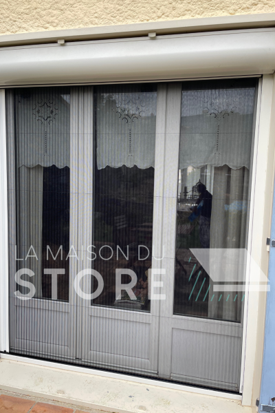 Installation de moustiquaires de fenêtres et baies vitrées à Portes-Lès-Valence 26800 dans la Drôme