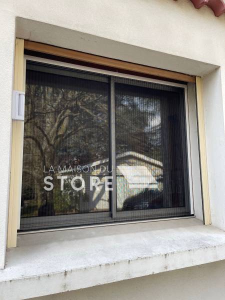 Moustiquaire latérale à toile plissée à Valence 26000, proche de Bourg-lès-Valence 26500