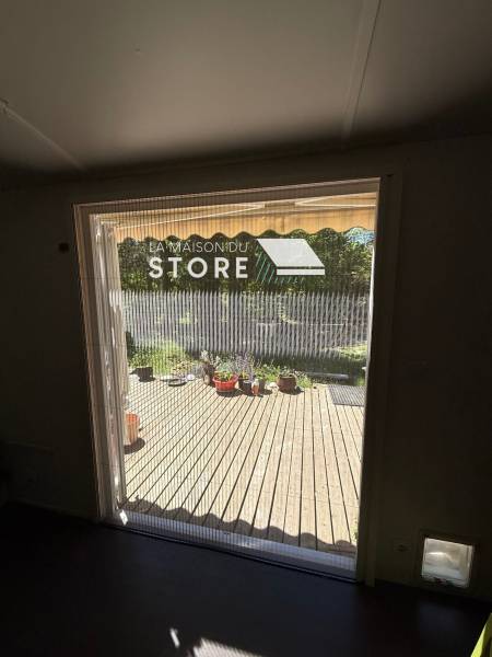 Vente et pose d'une moustiquaire à toile plissée à Aouste sur-Sye (26400), proche de Crest (26400)