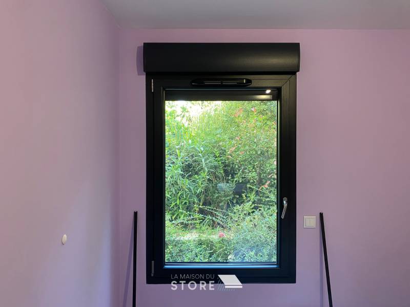 Fourniture, vente et pose d'un store intérieur plissé WSE à Valence (26000), proche de Bourg-lès-Valence (26500)