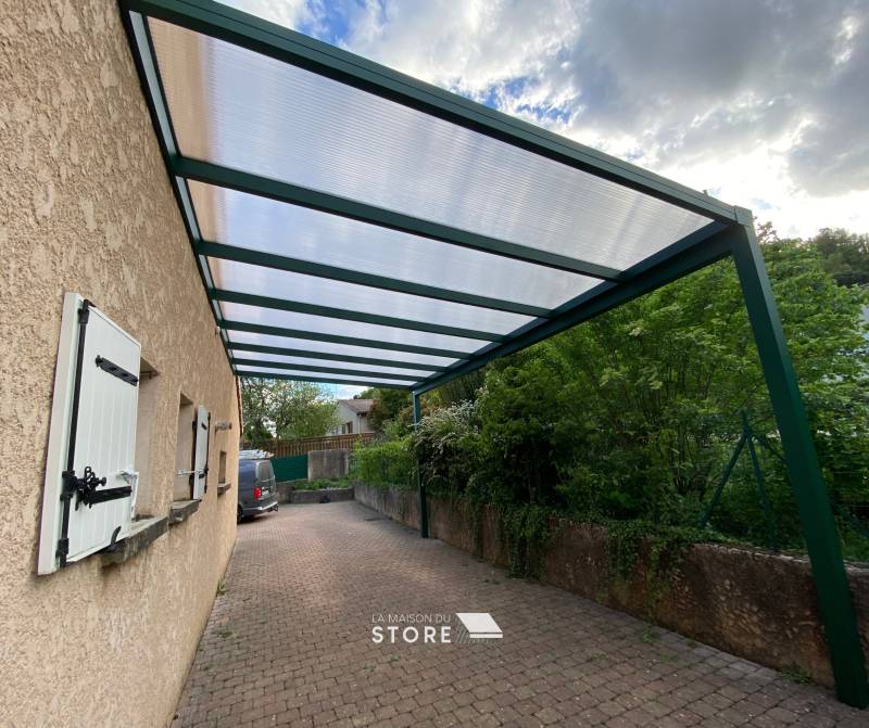 Installation d'une pergola à toiture polycarbonate à Saint-Péray (07130), proche de Guilherand-Granges (07500)