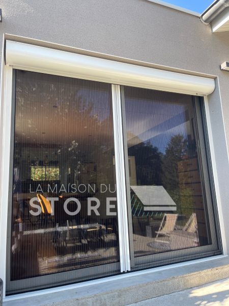 Installation de moustiquaires en aluminium pour baies-vitrées et portes fenêtres à Saint-Marcel-Lès-Valence 26320