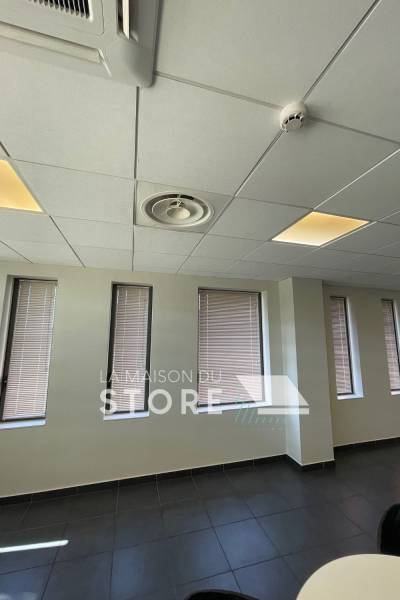 Pose de stores vénitiens sur mesure à Valence 26000