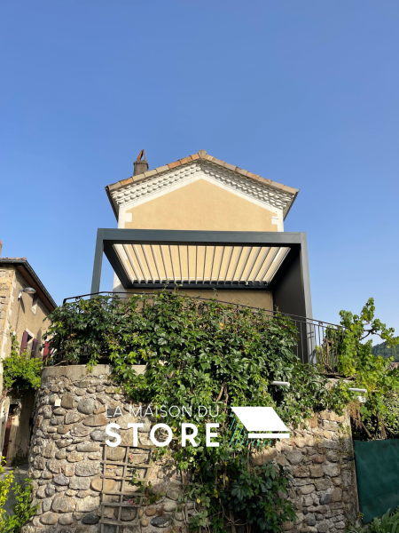 Conception d'une pergola bioclimatique motorisé SOMFU IO en Ardèche