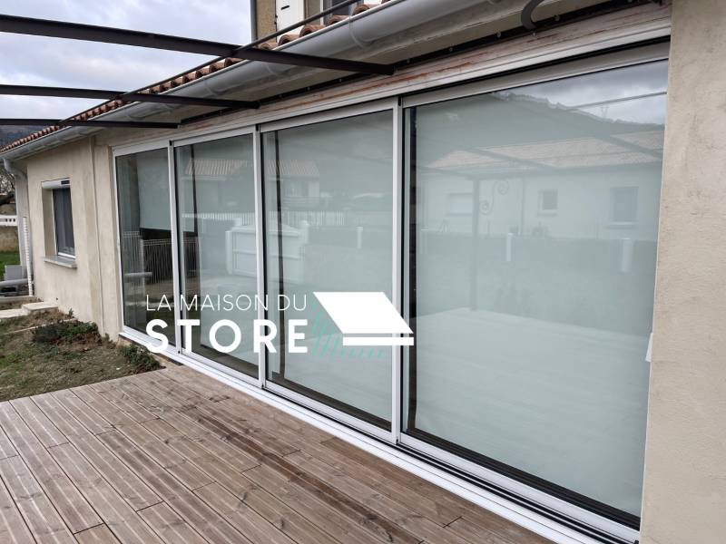 Stores intérieurs enrouleurs sur mesure