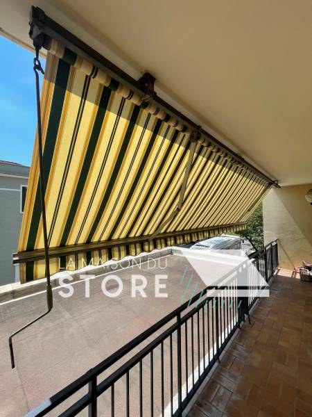 Installation du réentoilage à Portes-lès-Valence (26800), proche de Valence (26000)