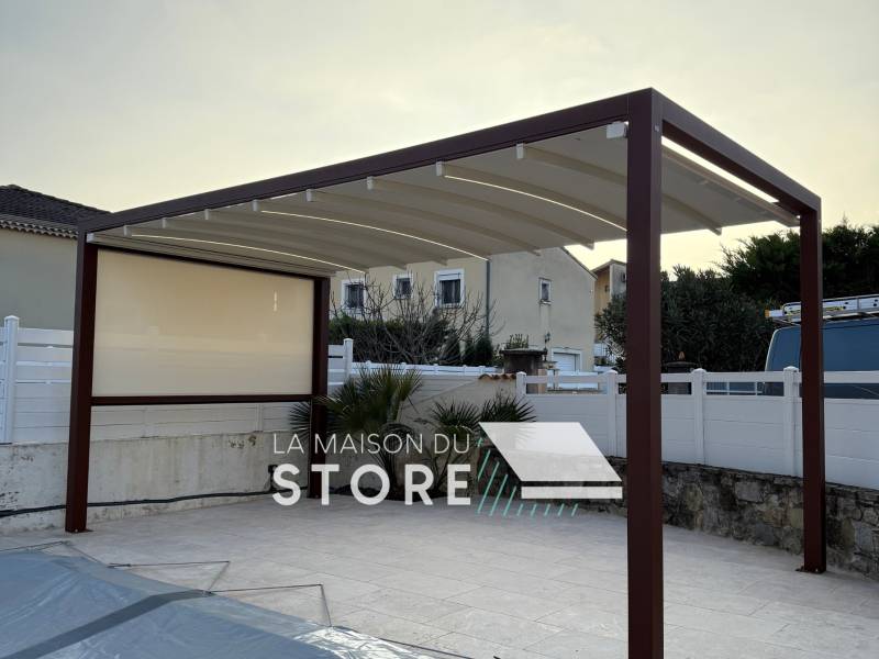 Pose d'une pergola équipée de LED à toile rétractable à Guilherand-Granges (07500)