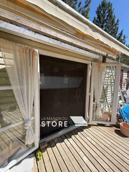 Installation de moustiquaire latérale à toile plissée à Aouste-sur-Sye (26400), proche de Crest (26400)