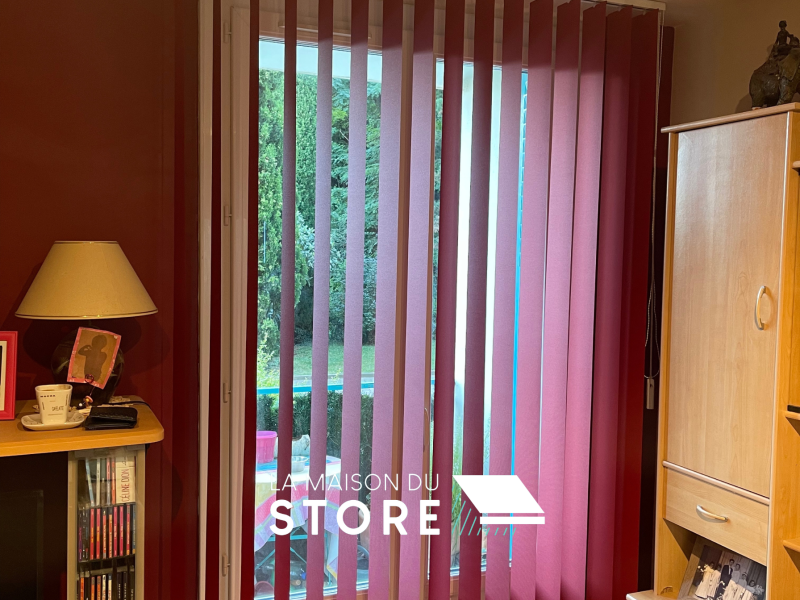 Conception de stores intérieurs à bandes verticales à La Voulte-sur-Rhône 07800