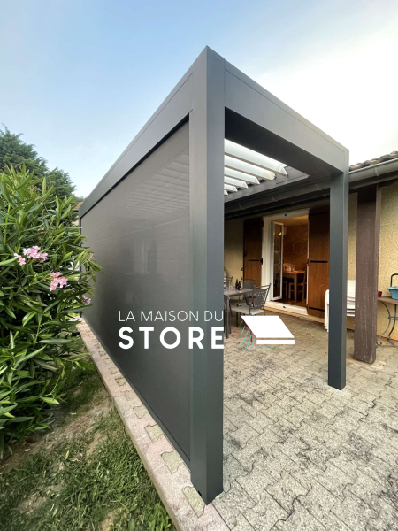 Installation d'une pergola bioclimatique en aluminium sur mesure à ANJOU 38150 proche de Vienne