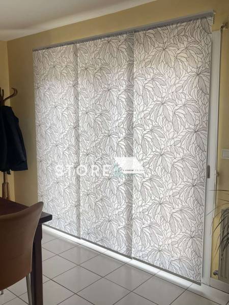 Mise en place de stores intérieurs japonais à Privas (07000), proche de La Voulte-sur-Rhône (07800)