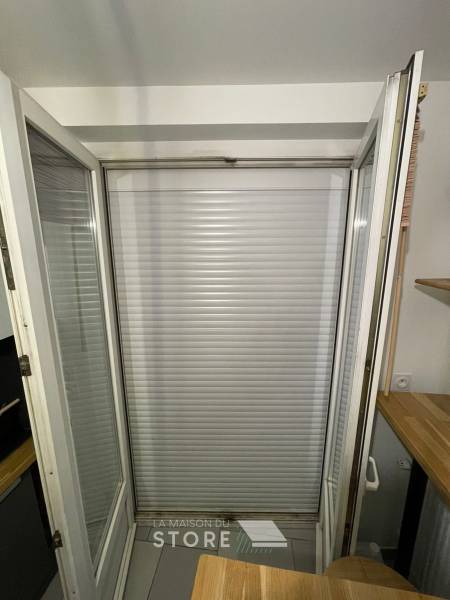 Fourniture, vente et pose de volets roulants sur mesure en aluminium extrudé, motorisé SOMFY à Valence (26000), proche de Guilherand-Granges (07500)