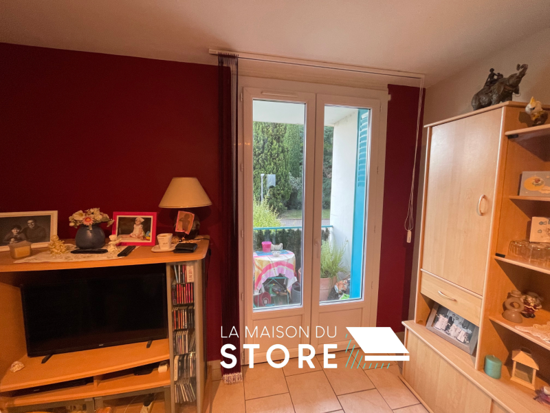 Pose de stores intérieurs à bandes verticales à La Voulte-sur-Rhône 07800