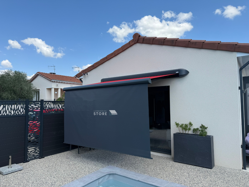 Pose de store coffre ON’X LUX VOLANT avec lambrequin déroulable – Élégance et confort à Chabeuil