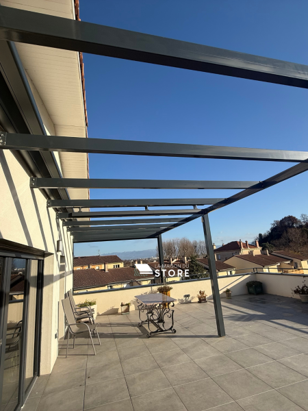Pose de stores de véranda motorisés et d’un ZIP screen à Saint-Péray proche de Valence