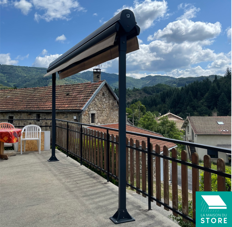 Store double pente à Chanéac 07310 proche de Valence 26000