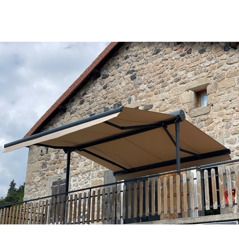 Store bi pente à Chanéac 07310 en Ardèche proche de Valence dans la Drôme