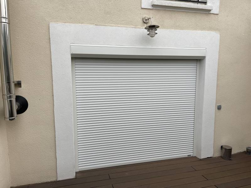 Volets roulants en aluminium motorisés sur mesure à bourg-Lèes-Valence 26500 proche de Valence 26000