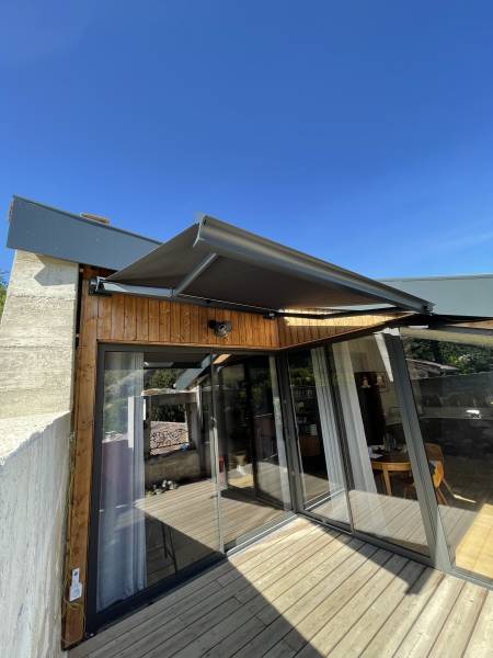 Mise en place d'un store extérieur à Peyrus proche de Chabeuil 26120