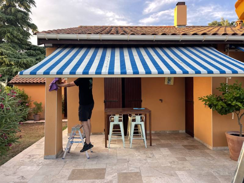 Changement bâche pour store banne extérieur à Valence 26000 et Bourg-Lès-Valence 26500