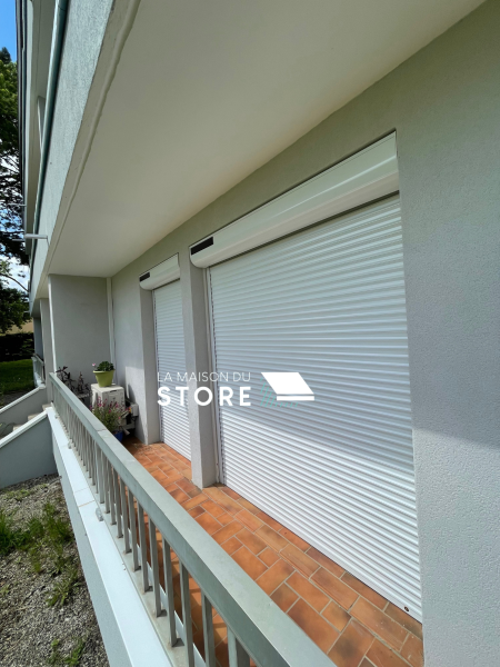 Installation de volets roulants solaires à Valence 26000
