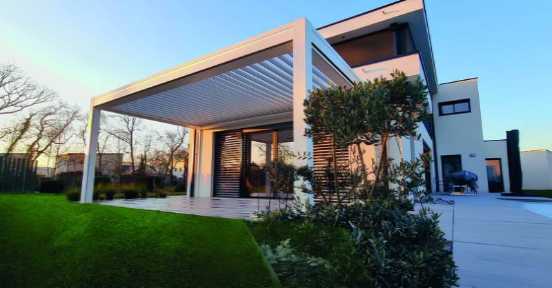 Pergola bioclimatique