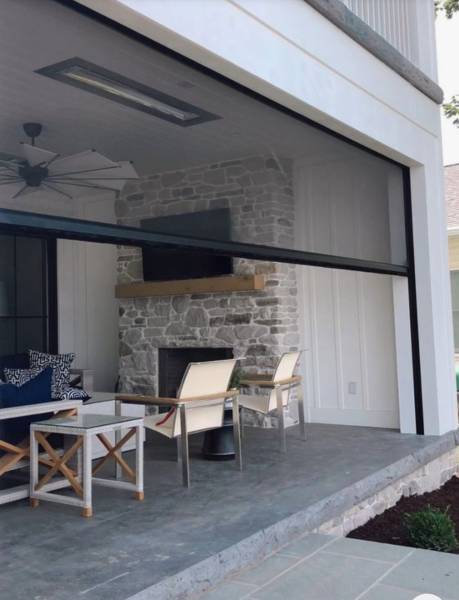 Moustiquaire motorisée